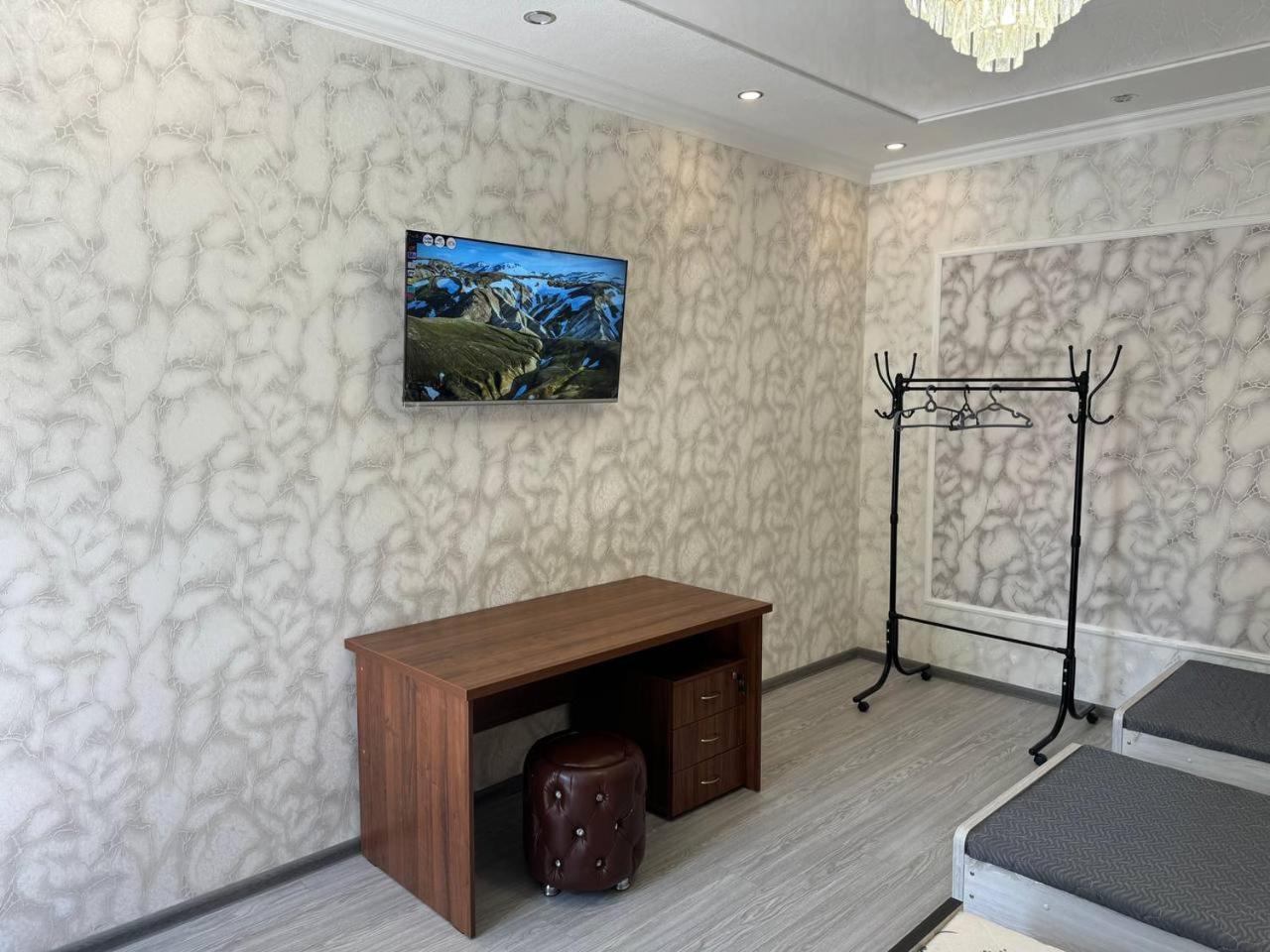 Дом Отель Бадамзар Taschkent Exterior foto